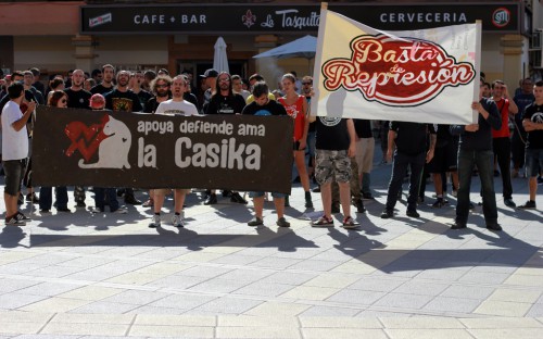Concentración en apoyo al CSOA La Casika el pasado 8 de julio