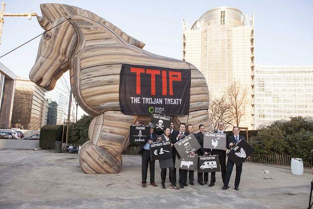 caballo_de_troya_no_al_ttip