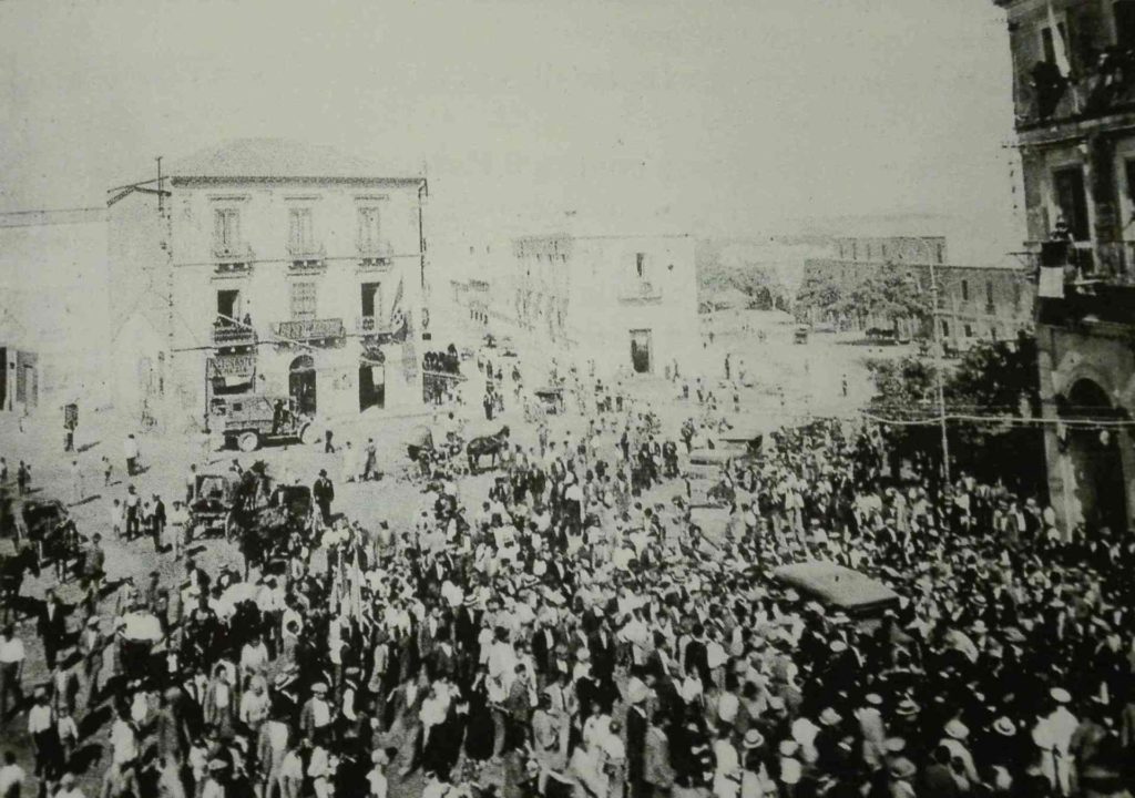 bienniorossoitalia4 Todo Por Hacer